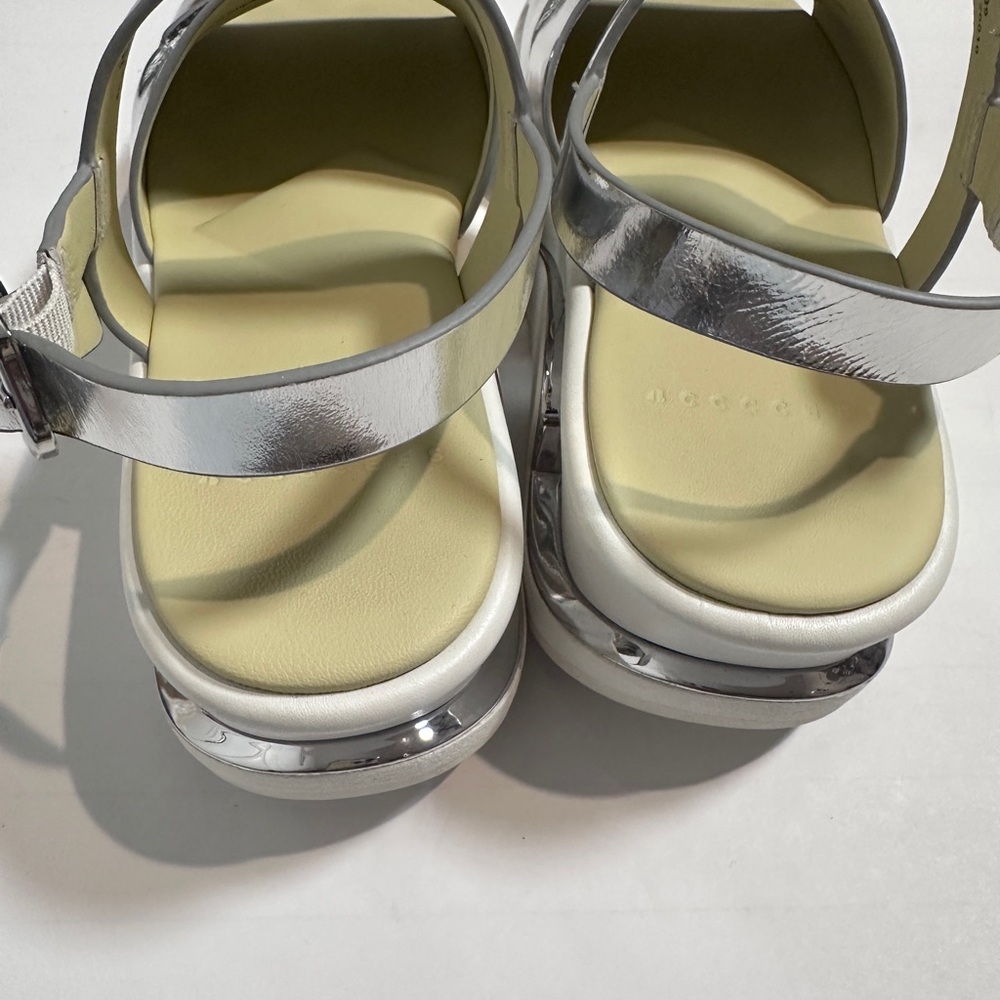 4CCCCEES Eclipse Pinch Slingback Sandal - Picture 5 of 6